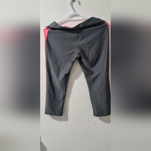 Under Armour Heat Gear Leggings - Picture 4 of 4